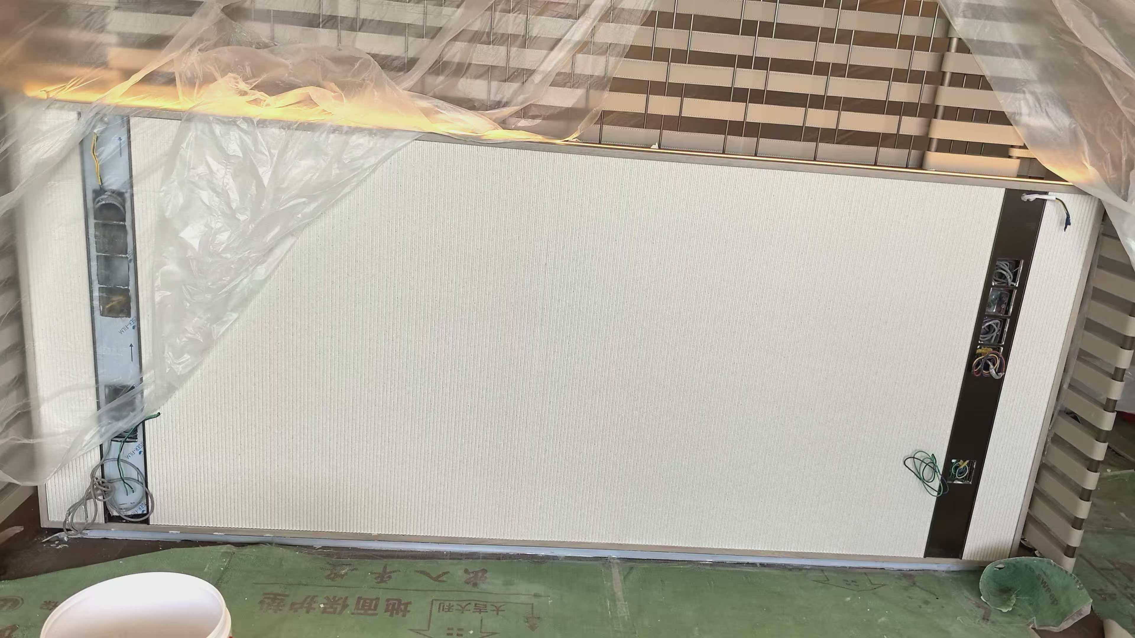 阳角侧边离缝